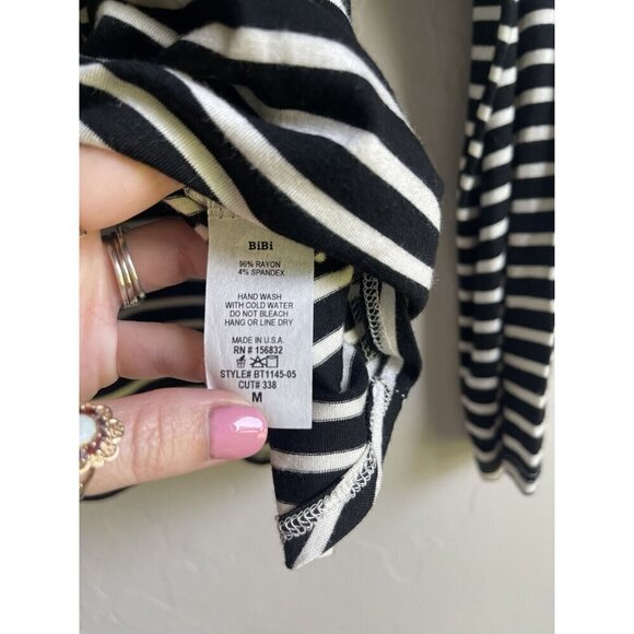 New! Bibi Size Medium Black White Striped V-Neck Top Tie Knot Waist - Picture 10 of 12